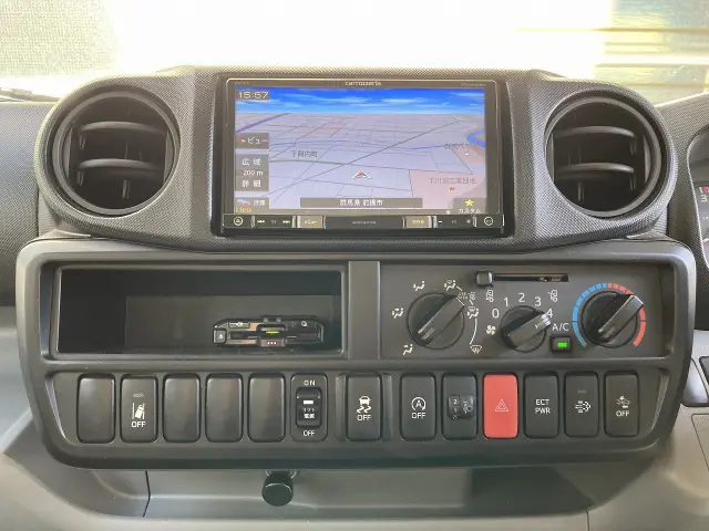トヨタ トヨエース TPG-XZU645(2WD)の写真17