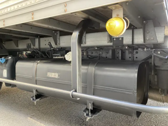 三菱 キャンター TPG-FEA20(2WD)の写真11