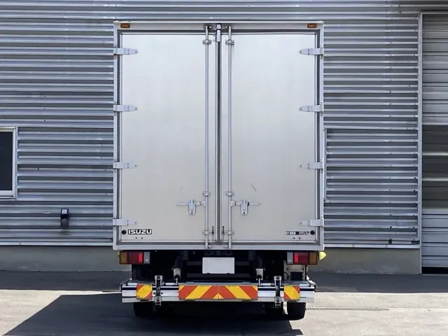 いすゞ エルフ 2RG-NPR88YN(2WD)の写真4