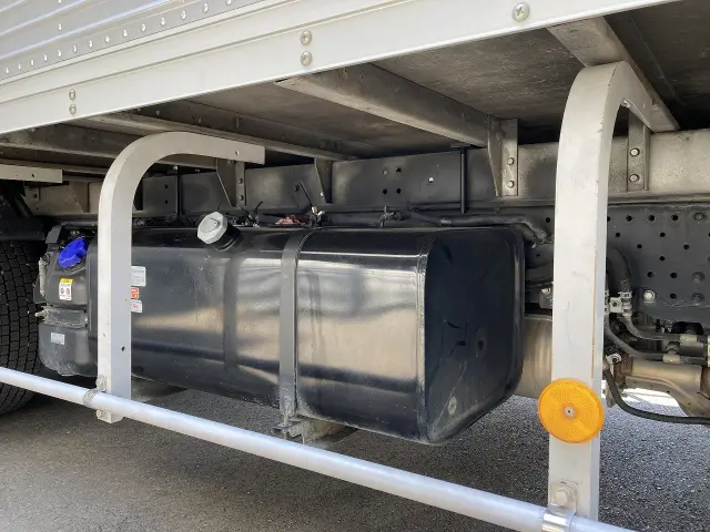 いすゞ エルフ 2RG-NPR88YN(2WD)の写真12