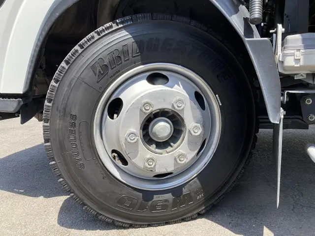 いすゞ エルフ 2RG-NPR88YN(2WD)の写真35