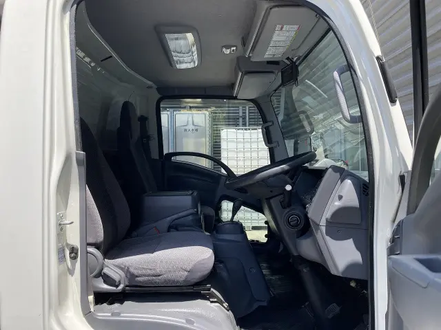 いすゞ エルフ 2RG-NPR88YN(2WD)の写真38