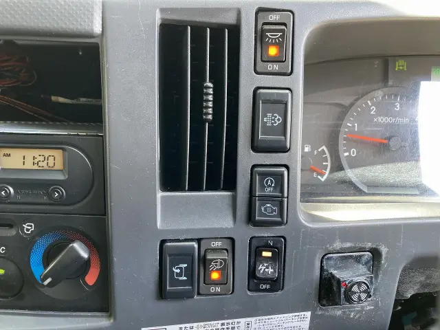いすゞ エルフ 2RG-NPR88YN(2WD)の写真41