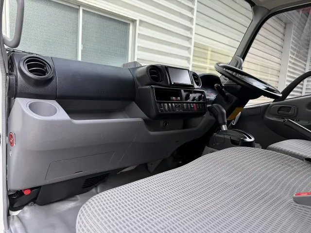 トヨタ ダイナ TPG-XZU605(2WD)の写真21