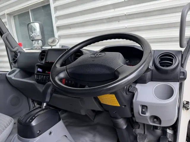トヨタ ダイナ TPG-XZU605(2WD)の写真17