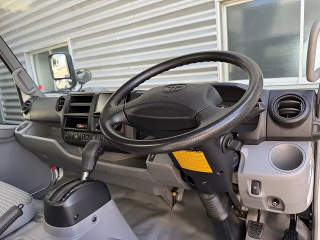トヨタ ダイナ TPG-XZU712(2WD)の写真17