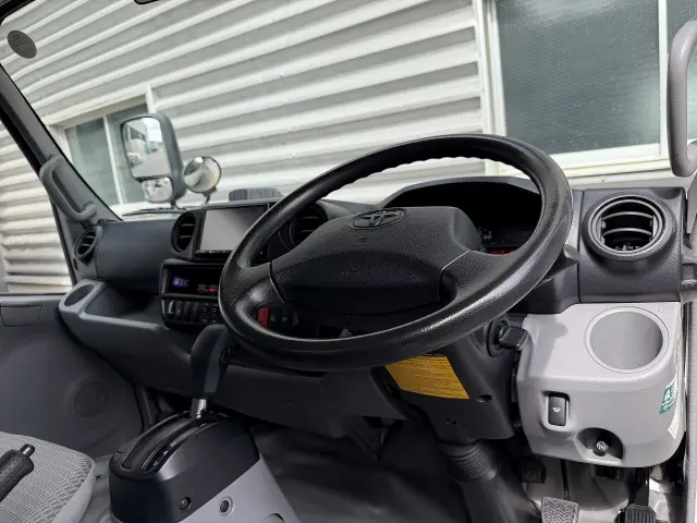 トヨタ ダイナ TPG-XZU605(2WD)の写真17