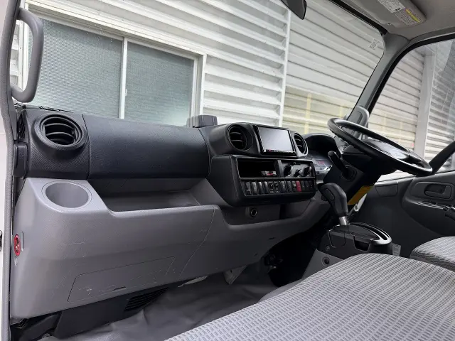 トヨタ ダイナ TPG-XZU605(2WD)の写真21