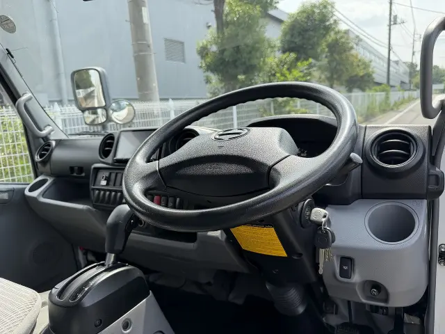 日野 デュトロ TKG-XZU605M(2WD)の写真17