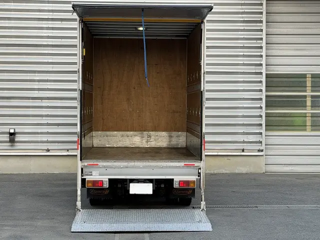トヨタ ダイナ TPG-XZU605(2WD)の写真5