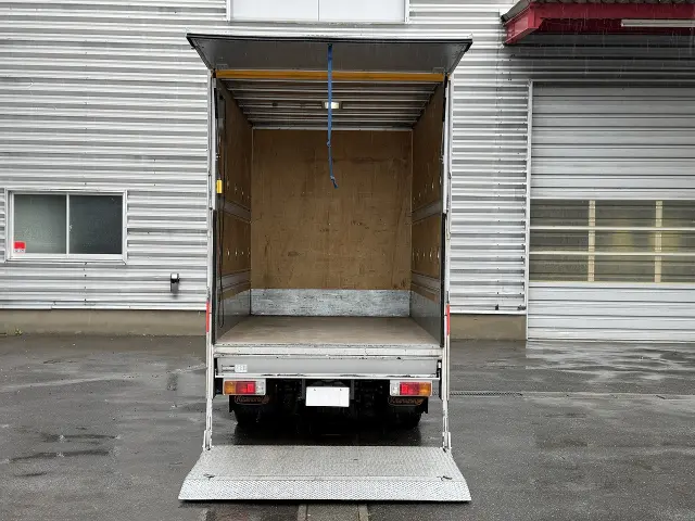 トヨタ ダイナ TPG-XZU605(2WD)の写真5