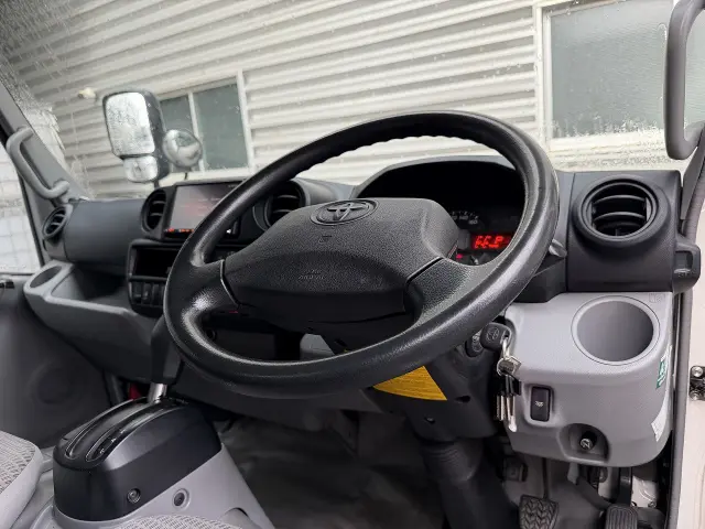 トヨタ ダイナ TPG-XZU605(2WD)の写真17