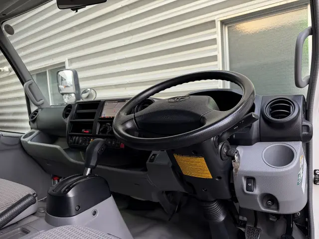 トヨタ ダイナ TPG-XZU712(2WD)の写真18