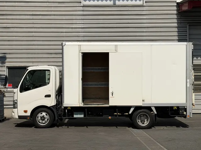 トヨタ ダイナ TPG-XZU712(2WD)の写真3