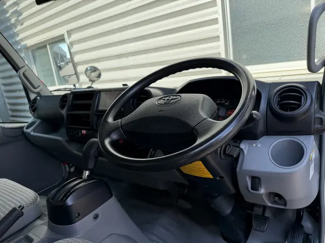 トヨタ ダイナ TPG-XZU712(2WD)の写真17