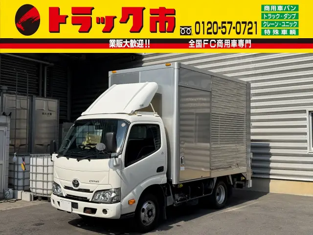 トヨタ ダイナ 2RG-XZU605(2WD)の写真1