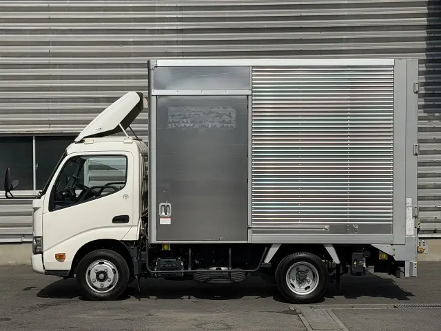 トヨタ ダイナ 2RG-XZU605(2WD)の写真2
