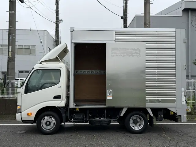 トヨタ ダイナ 2RG-XZU605(2WD)の写真4