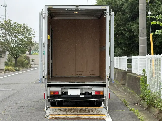トヨタ ダイナ 2RG-XZU605(2WD)の写真6