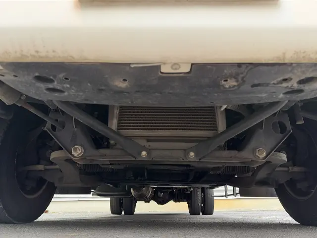 いすゞ エルフ TRG-NPR85AN(2WD)の写真9