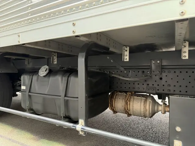 いすゞ エルフ TRG-NPR85AN(2WD)の写真12