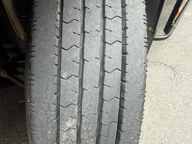 いすゞ エルフ TRG-NPR85AN(2WD)の写真14