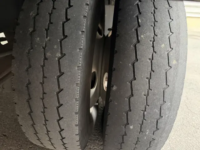 いすゞ エルフ TRG-NPR85AN(2WD)の写真15