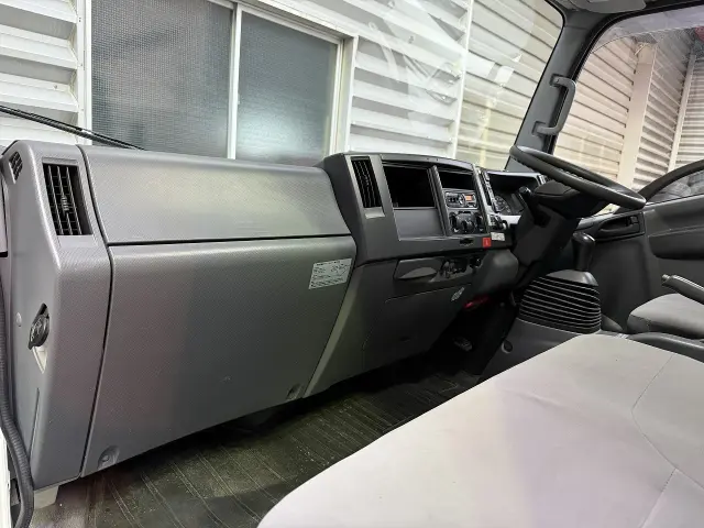 いすゞ エルフ TRG-NPR85AN(2WD)の写真21