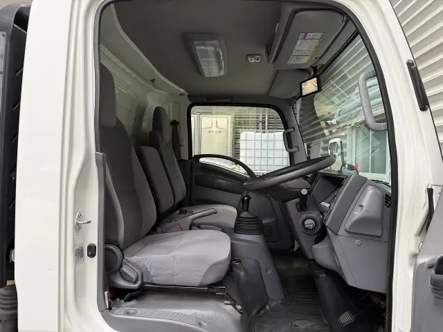 いすゞ エルフ TRG-NPR85AN(2WD)の写真36
