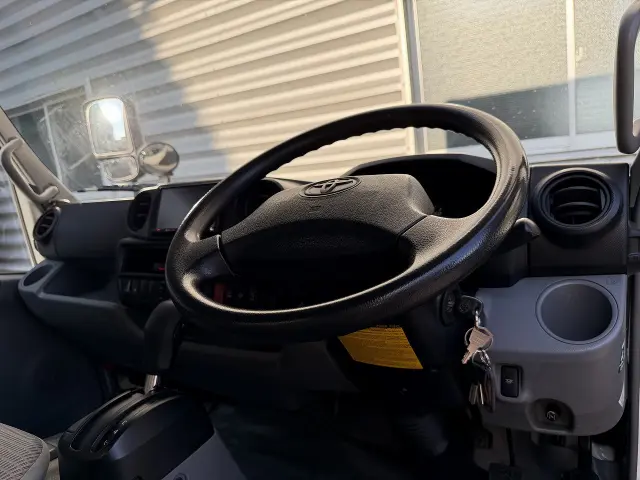 トヨタ ダイナ TPG-XZU605(2WD)の写真17