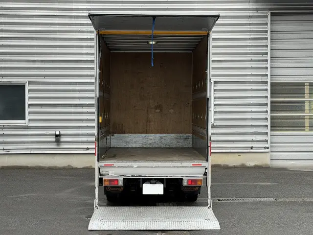 トヨタ ダイナ TPG-XZU605(2WD)の写真5