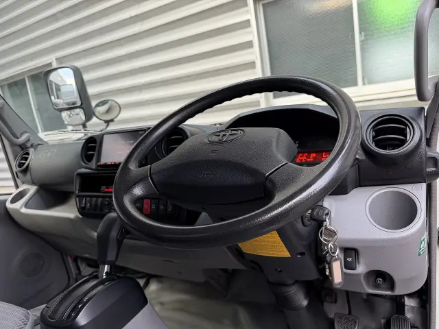 トヨタ ダイナ TPG-XZU605(2WD)の写真17