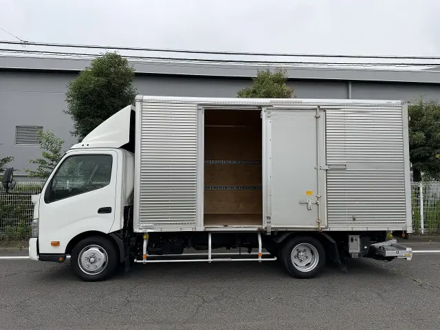 日野 デュトロ 2RG-XZU710M(2WD)の写真4