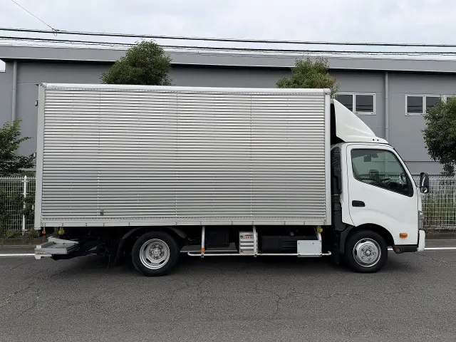 日野 デュトロ 2RG-XZU710M(2WD)の写真5