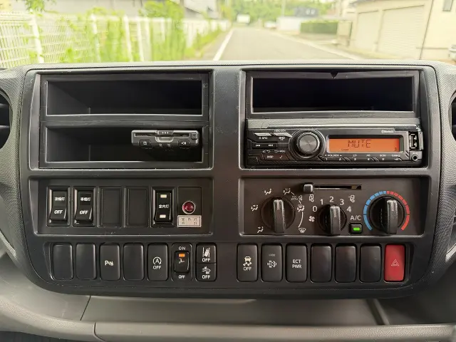 日野 デュトロ 2RG-XZU710M(2WD)の写真19