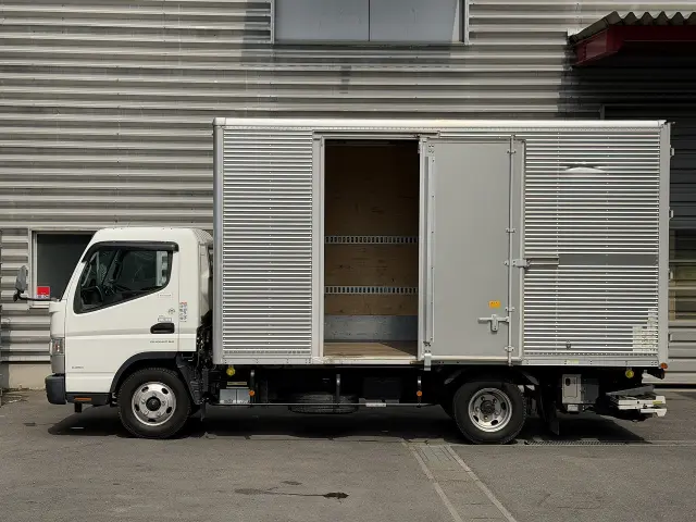 三菱 キャンター TPG-FEB50(2WD)の写真3