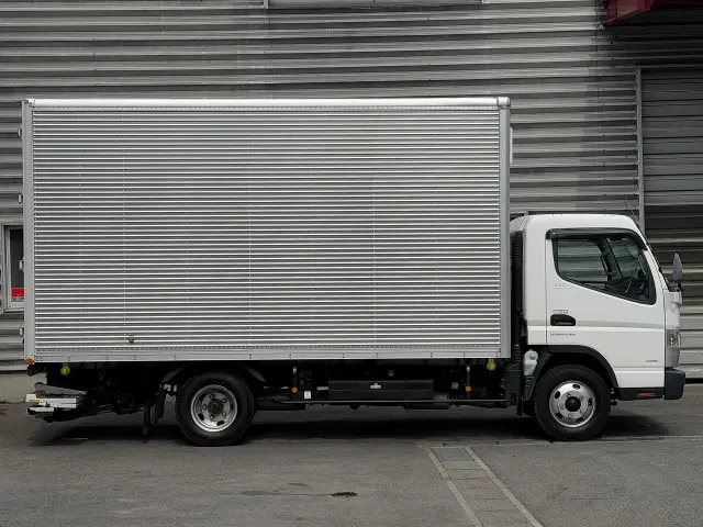 三菱 キャンター TPG-FEB50(2WD)の写真4