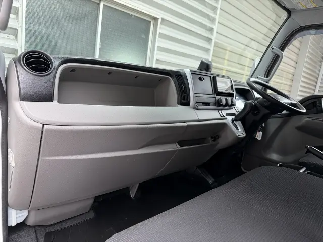 三菱 キャンター TPG-FEB50(2WD)の写真22