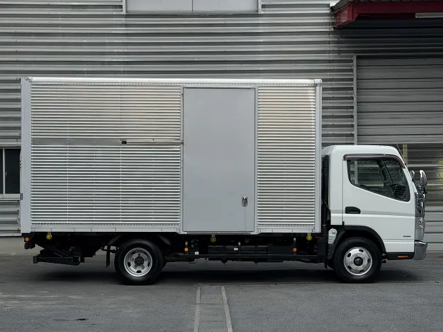 三菱 キャンター TPG-FEB50(2WD)の写真4