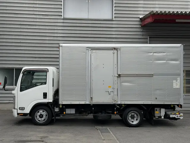 いすゞ エルフ TPG-NPR85AN(2WD)の写真2
