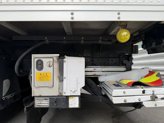 いすゞ エルフ TPG-NPR85AN(2WD)の写真12