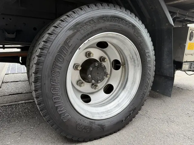 いすゞ エルフ TPG-NPR85AN(2WD)の写真37