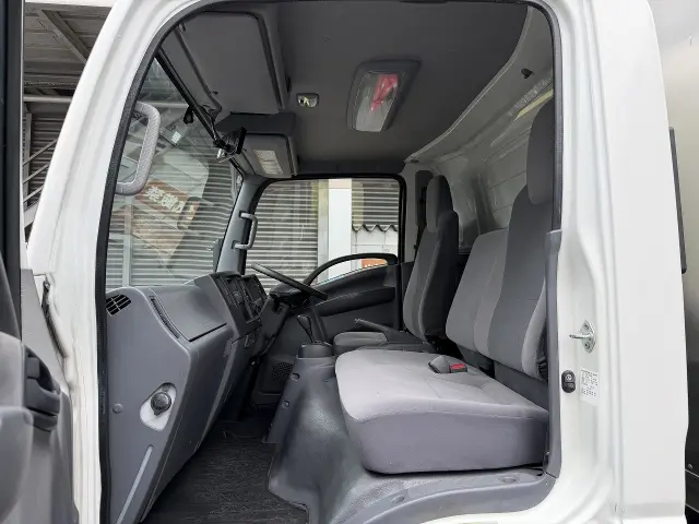 いすゞ エルフ TPG-NPR85AN(2WD)の写真44