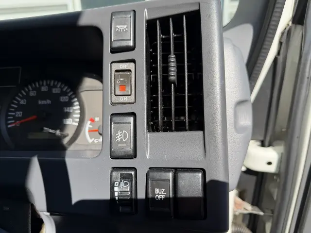 いすゞ エルフ TPG-NPR85YN(2WD)の写真39