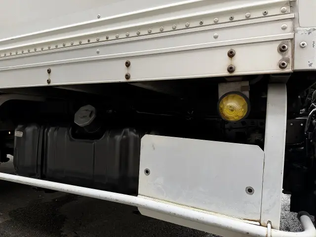 いすゞ エルフ TRG-NKR85N(2WD)の写真12