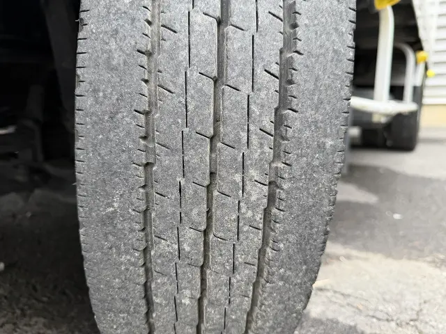 いすゞ エルフ TRG-NKR85N(2WD)の写真14