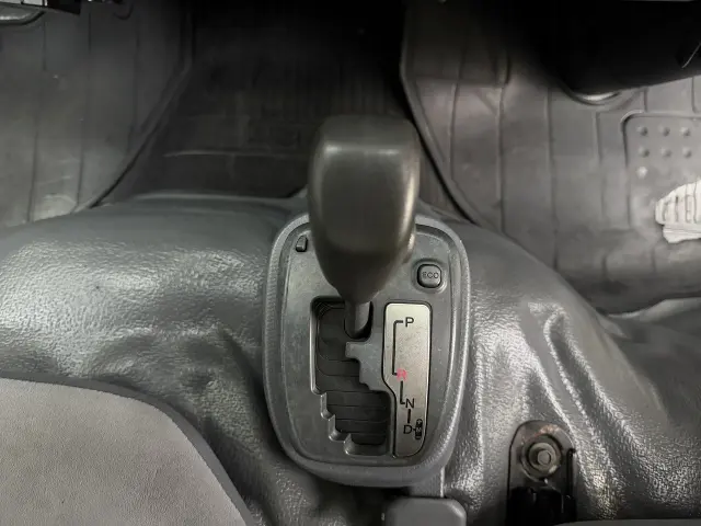 いすゞ エルフ TRG-NKR85N(2WD)の写真19