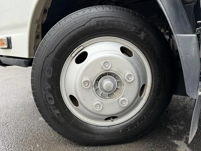いすゞ エルフ TRG-NKR85N(2WD)の写真33