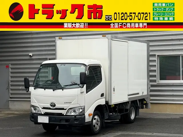 トヨタ ダイナ 2RG-XZU605(2WD)の写真1