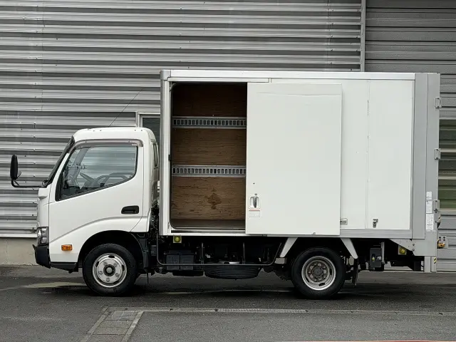 トヨタ ダイナ 2RG-XZU605(2WD)の写真3